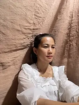 EmilyWeston – webcam model profile photo Image 7