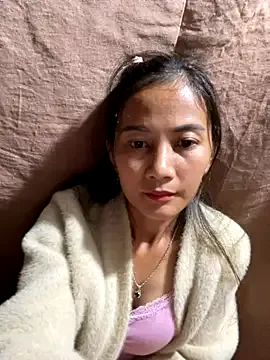 EmilyWeston – webcam model profile photo Image 9