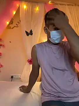 AuroraRuiz – webcam model profile photo Image 4