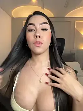 SkyLumen – webcam model profile photo Image 10