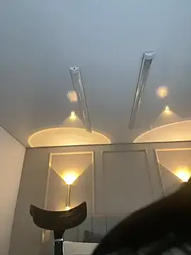 SkyLumen – webcam model profile photo Image 15