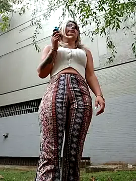 OliviaAshhh – webcam model profile photo Image 19