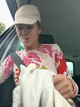 IsabelaJohnson – webcam model profile photo Image 6