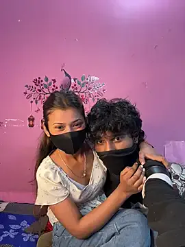 Noya – webcam model profile photo Image 2