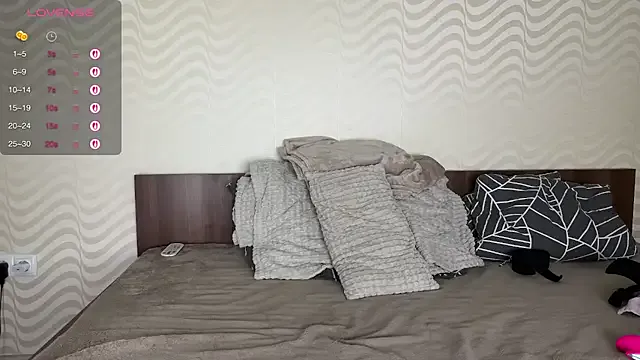 valori – webcam model profile photo Image 12