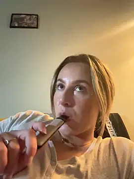 AriaBennet – webcam model profile photo Image 4