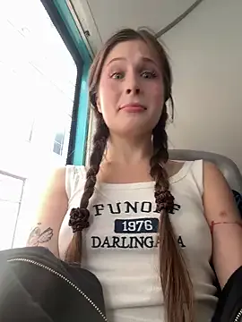 Mia--meow – webcam model profile photo Image 14