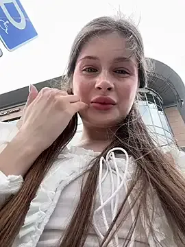 Mia--meow – webcam model profile photo Image 3