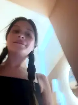 Mia--meow – webcam model profile photo Image 7