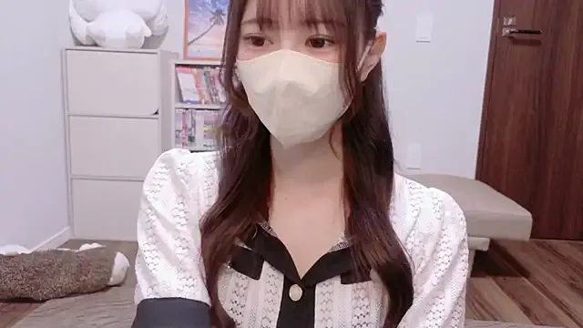 Noya – webcam model profile photo Image 19