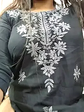 GreciaMorgan – webcam model profile photo Image 2