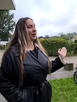 SusanaCrox – webcam model profile photo Image 18