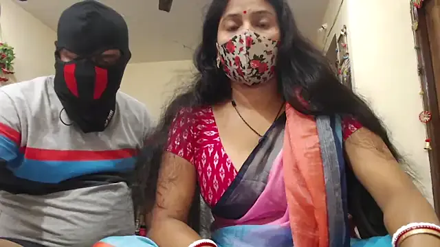 Noya – webcam model profile photo Image 4