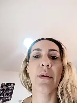 SkyLumen – webcam model profile photo Image 3