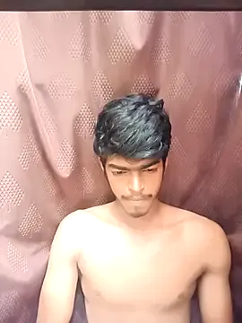 PaulinaSwift – webcam model profile photo Image 7