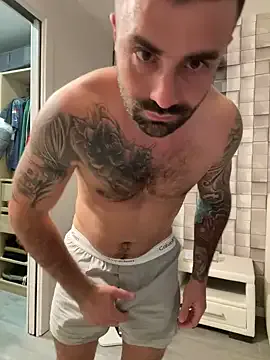 Noya – webcam model profile photo Image 10