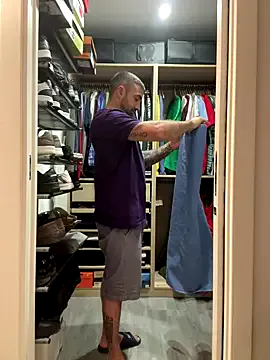 Noya – webcam model profile photo Image 3