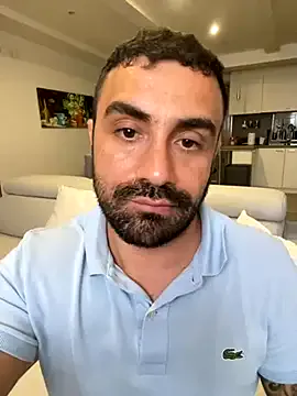 Noya – webcam model profile photo Image 4