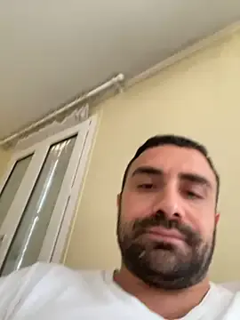 Noya – webcam model profile photo Image 6