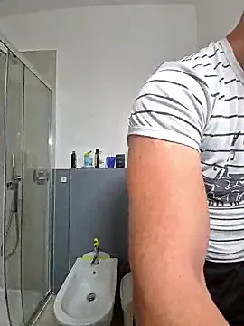 tai_fun – webcam model profile photo Image 6