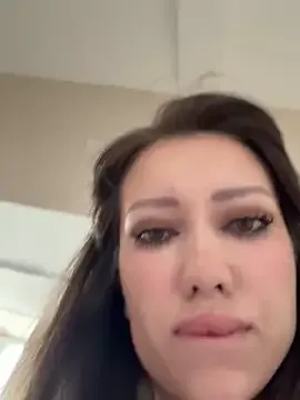 Musae – webcam model profile photo Image 15