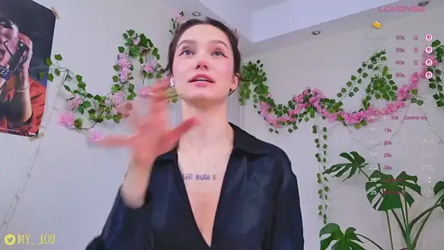 AmyBelmontt – webcam model profile photo Image 8