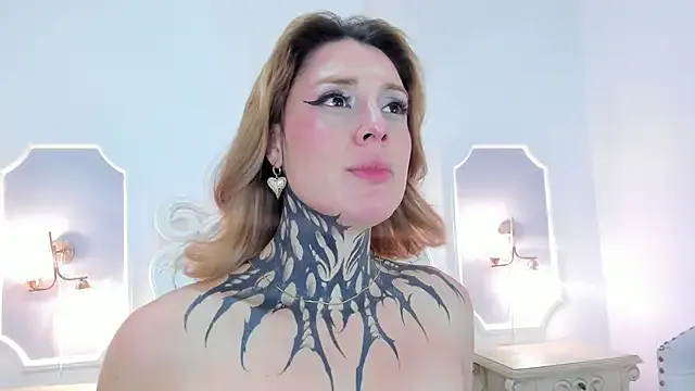 fishtgirlworld – webcam model profile photo Image 12