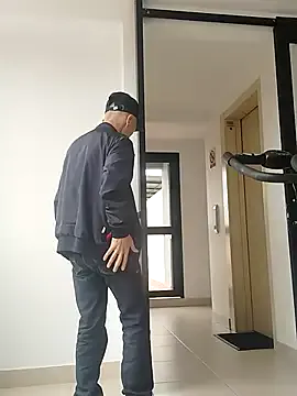 KaraNoir – webcam model profile photo Image 19