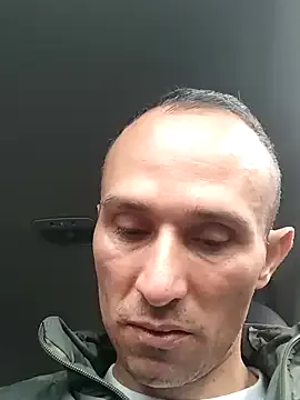 KaraNoir – webcam model profile photo Image 2