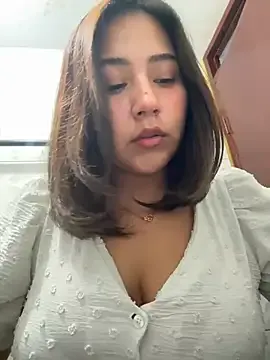 SophieBlaake – webcam model profile photo Image 7