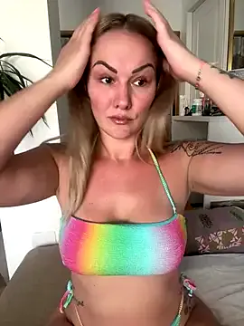 IsabelaJohnson – webcam model profile photo Image 10