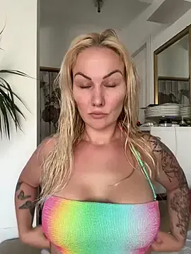 IsabelaJohnson – webcam model profile photo Image 8