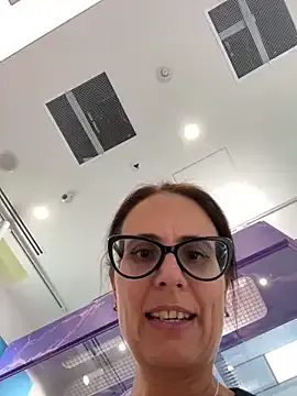 Helena_Karel – webcam model profile photo Image 19