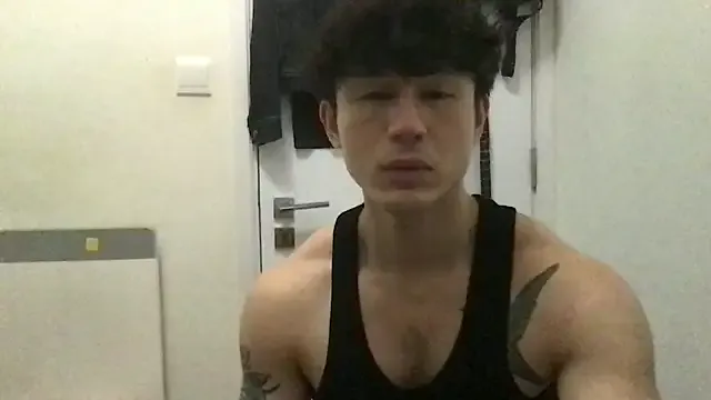 KaraNoir – webcam model profile photo Image 14