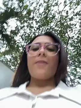 miamellycious – webcam model profile photo Image 3