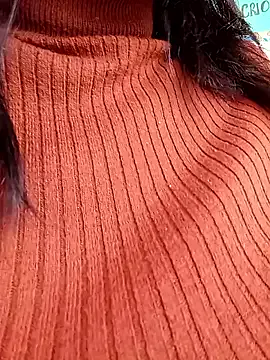 _Abril-Office1 – webcam model profile photo Image 4