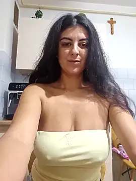 AuryPineda – webcam model profile photo Image 18