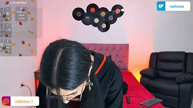 KaraNoir – webcam model profile photo Image 18