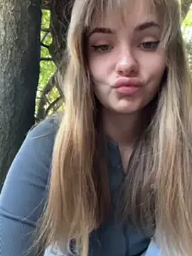 EvaAmanti – webcam model profile photo Image 15