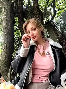 EvaAmanti – webcam model profile photo Image 18