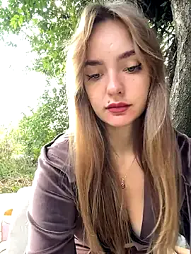 EvaAmanti – webcam model profile photo Image 7