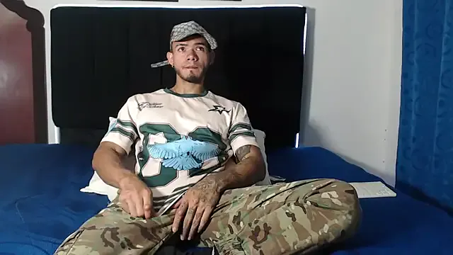 tai_fun – webcam model profile photo Image 3