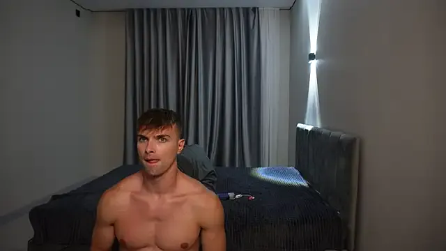 AmyBelmontt – webcam model profile photo Image 7