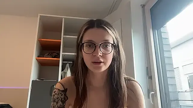 MeilynDuque – webcam model profile photo Image 3