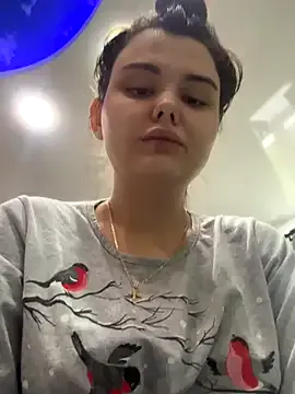 CassieGil – webcam model profile photo Image 15