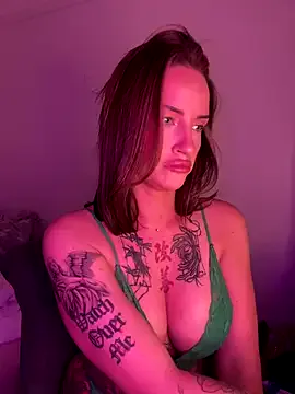 GreciaMorgan – webcam model profile photo Image 6