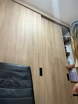 GreciaMorgan – webcam model profile photo Image 9