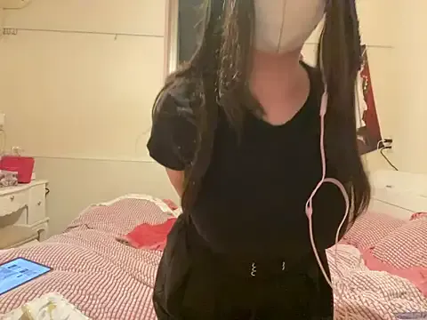 SeleneHart – webcam model profile photo Image 4