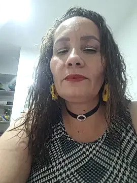 NinaFontana – webcam model profile photo Image 5