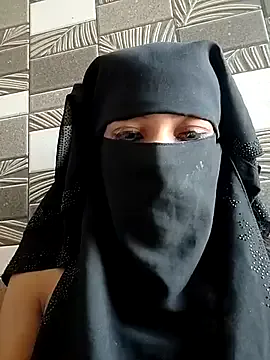 ElmaSmallman – webcam model profile photo Image 10